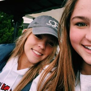 Meet your Posher, Liza